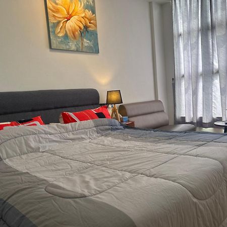 Roxy Apartment Kuching Eksteriør billede