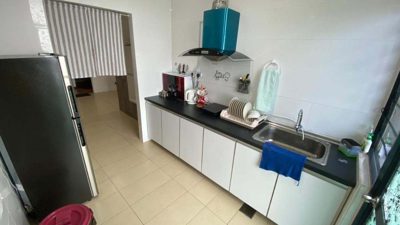 Roxy Apartment Kuching Eksteriør billede