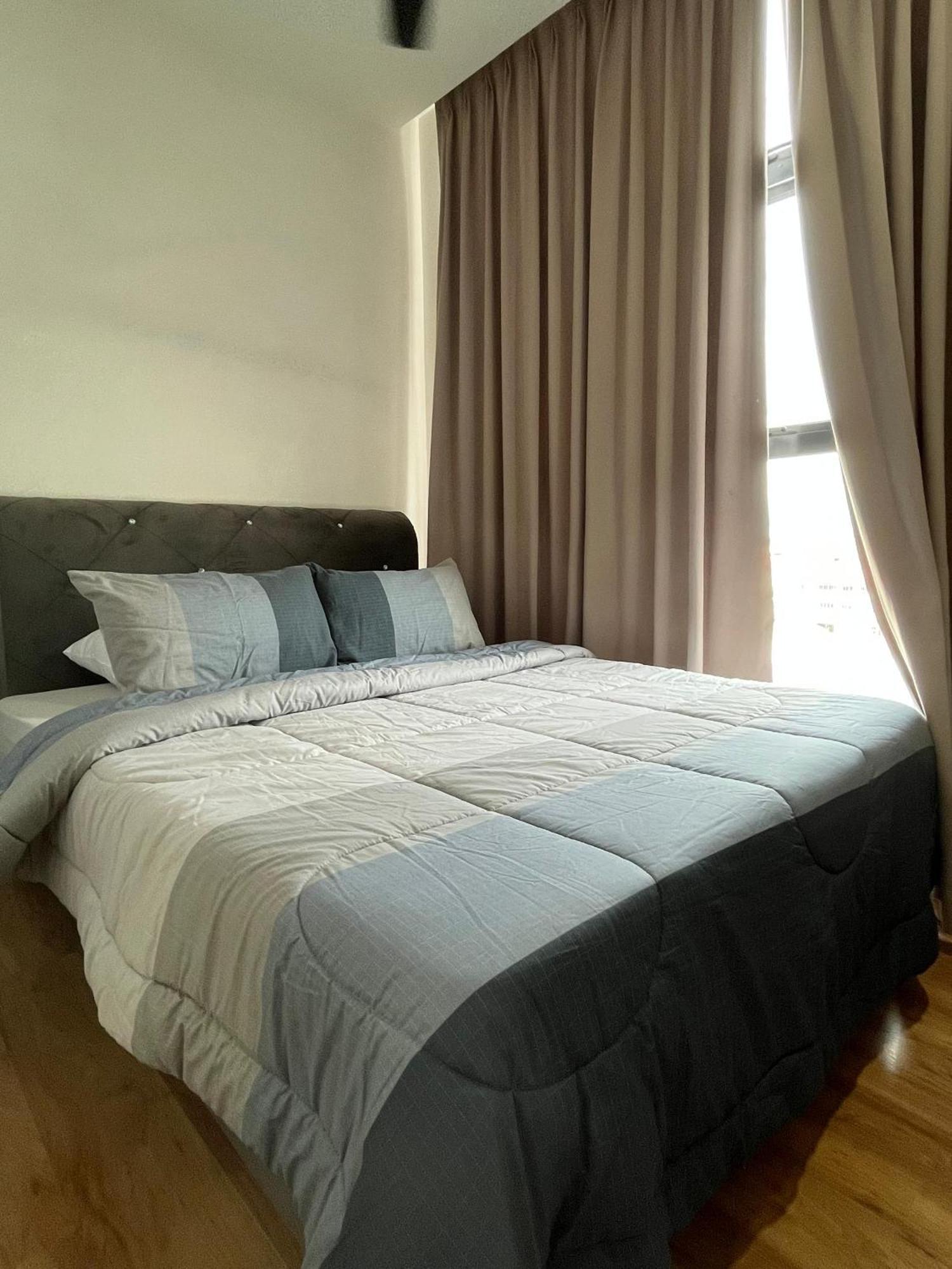 Roxy Apartment Kuching Eksteriør billede